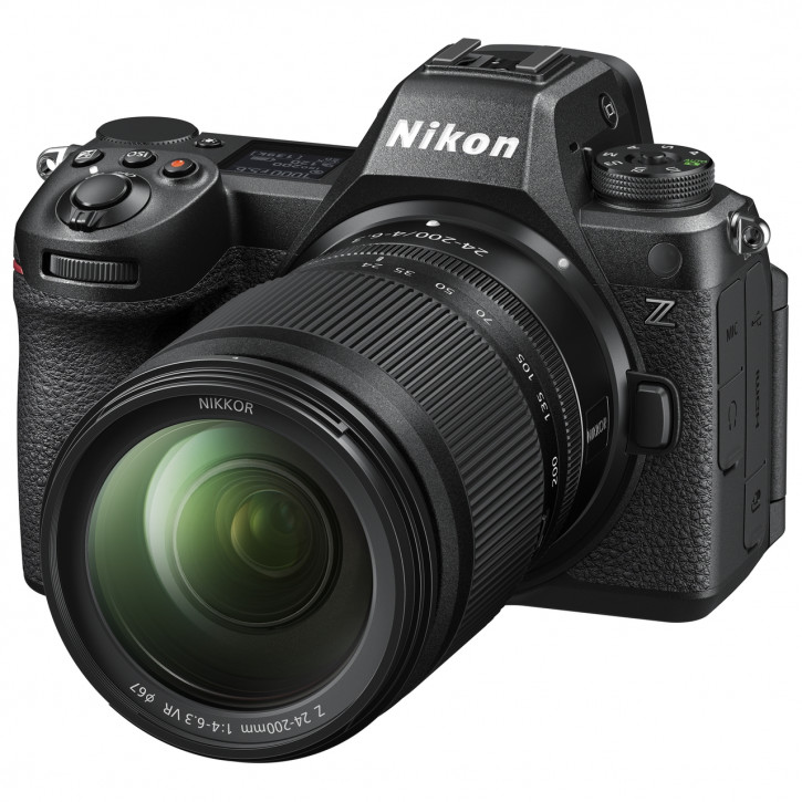 Nikon Z6III 24-200mm Kit