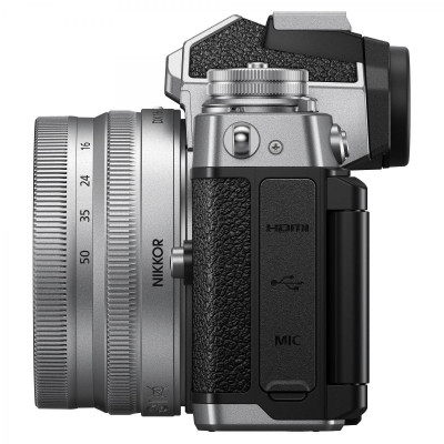 Nikon Z fc 16-50mm + 50-250mm Kit - Silber Edition